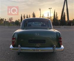 Mercedes-Benz Ponton